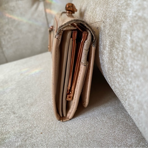 TED BAKER Checkbook Wallet with Box & Receipt - Picture 8 of 13